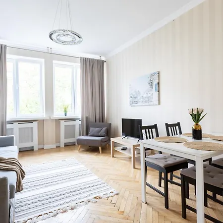 Family For 10 - Old Town - Nowy Swiat
